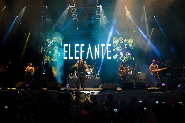 Elefante live on tour